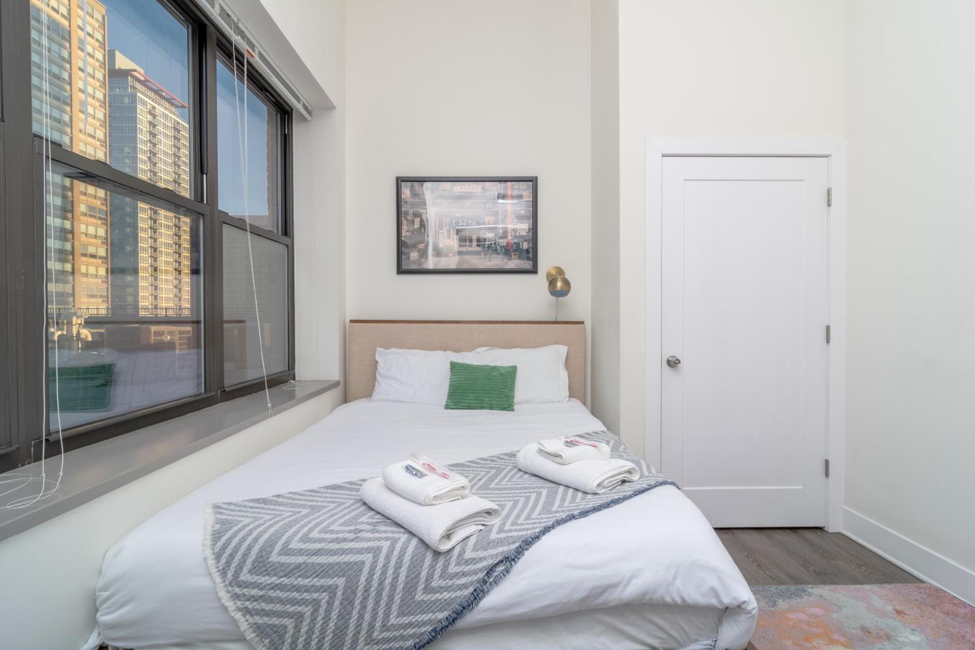Mccormick Place 3Br Luxury Penthouse Duplex With Personal Rooftop And Optional Parking For 8 Guests In Chicago South Loop Eksteriør bilde